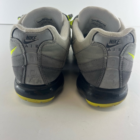 Nike Air VaporMax 95 Neon Size 10.5 Black Volt Grey Green (Pre-owned) AJ7292-001 - Picture 5 of 16